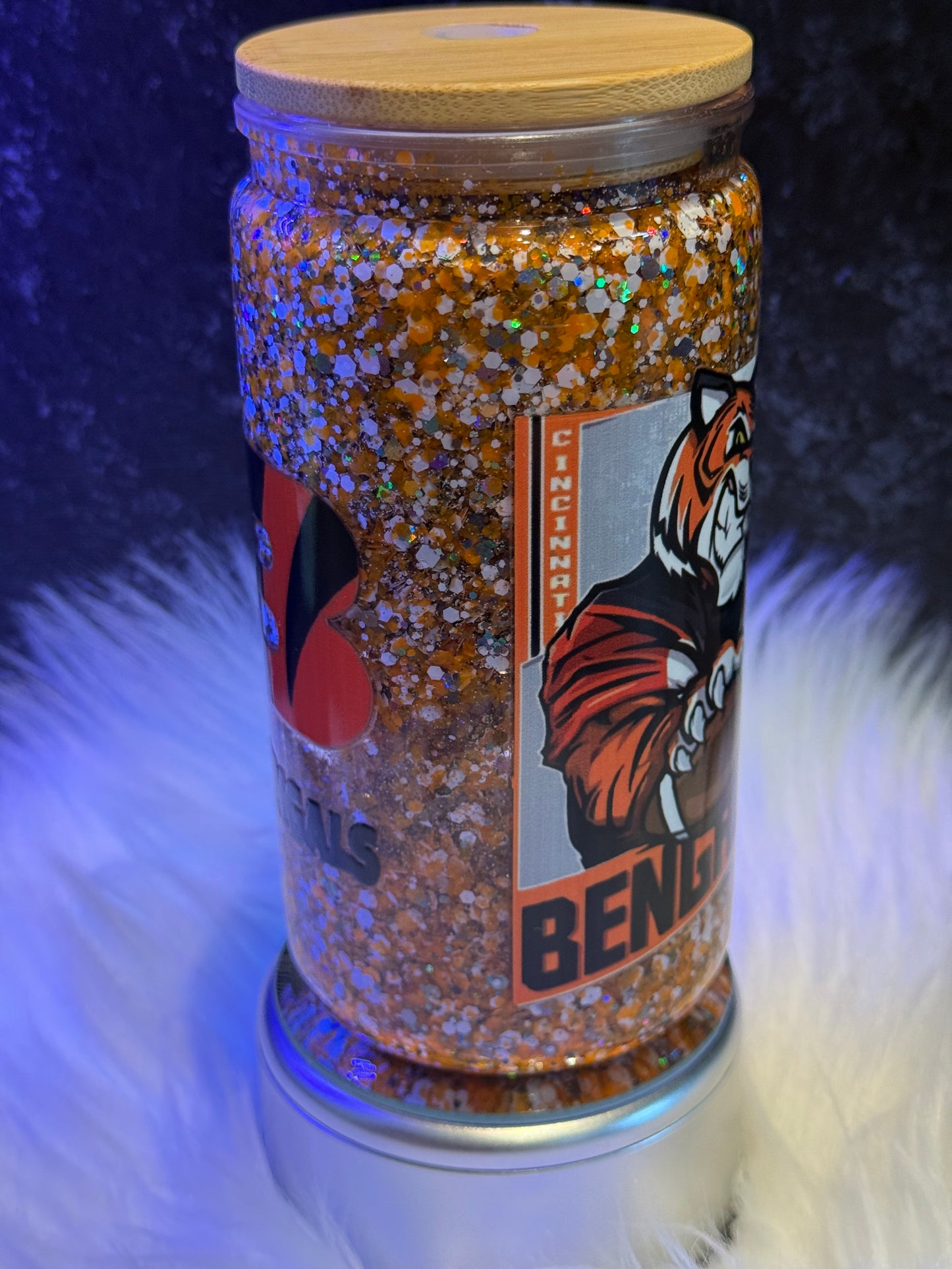 Bengals 16 oz snow globe tumbler