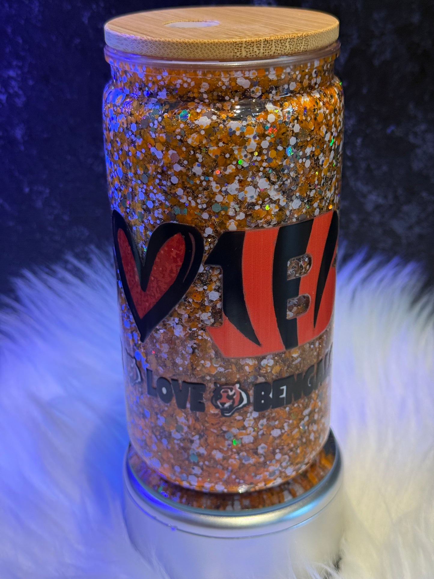 Bengals 16 oz snow globe tumbler