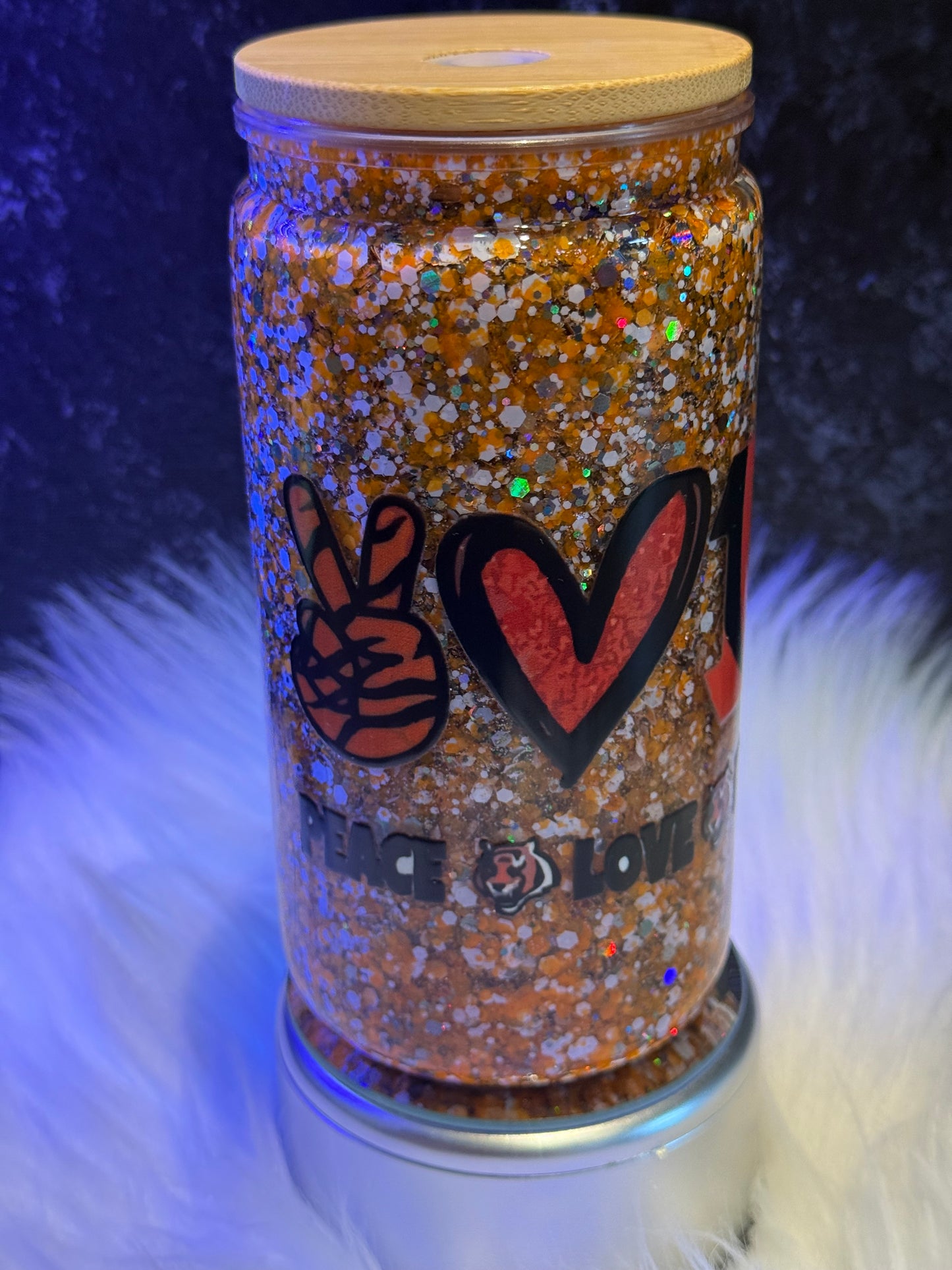 Bengals 16 oz snow globe tumbler